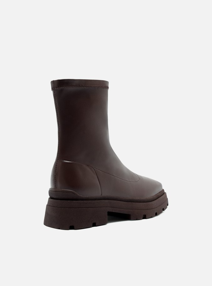 Bota Marrom Salto Tratorado
