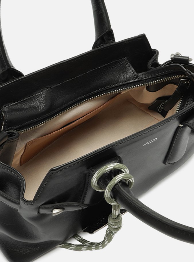 Bolsa Tote Preta Couro Média Bag Charm Metal
