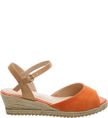 Sandália Suede Tratorada Baixa Tango