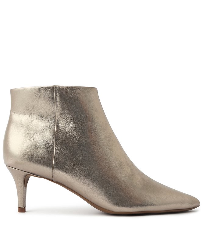 Bota Prata Couro Cano Curto Salto Fino