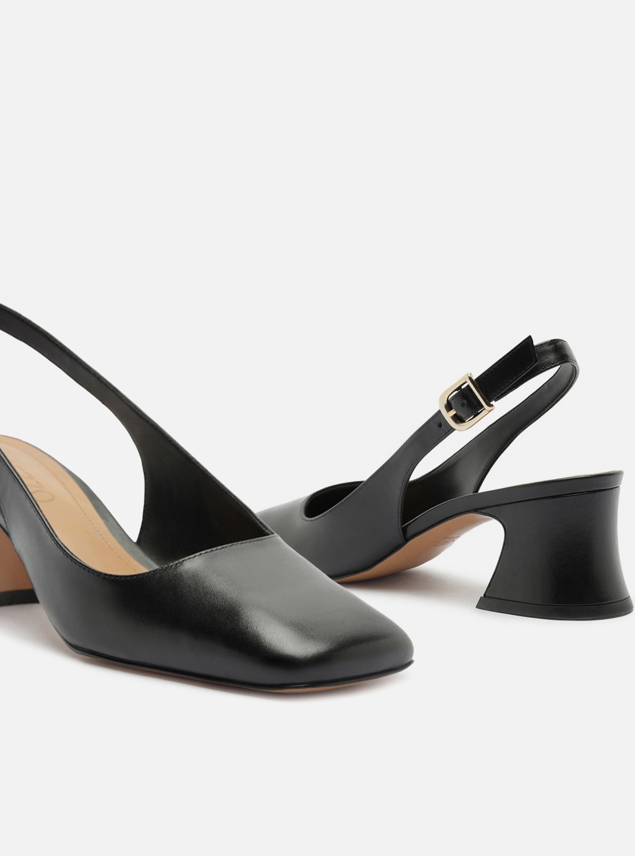 Scarpin Preto Couro Bloco Bico Quadrado Slingback — foto 4