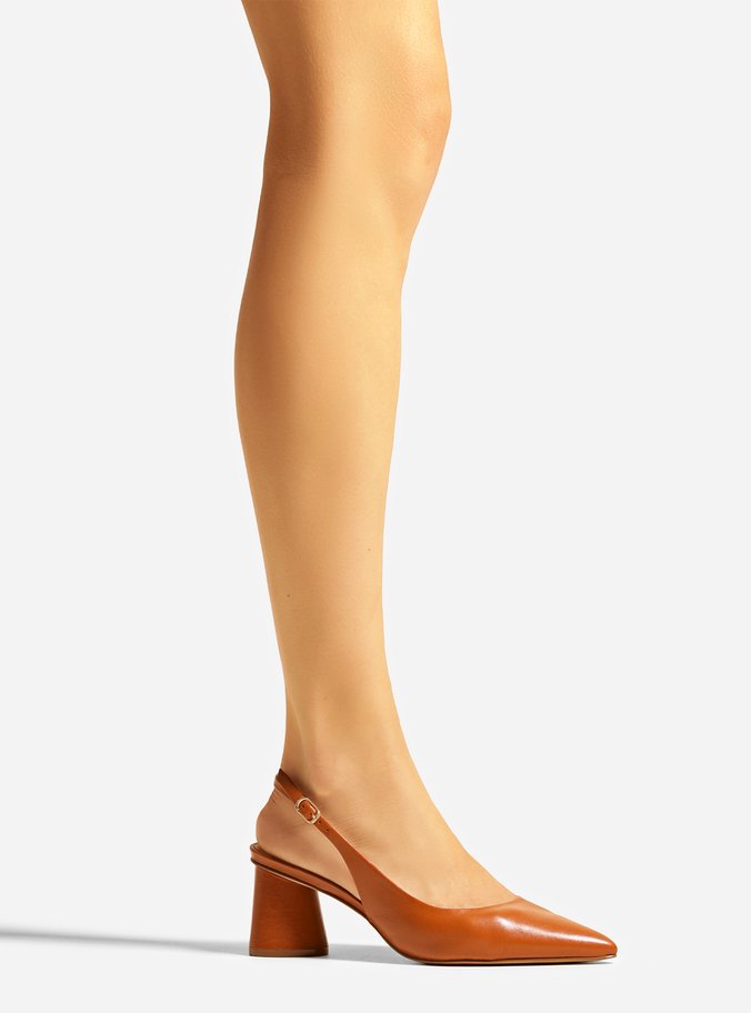 Scarpin Marrom Couro Salto Geométrico Slingback