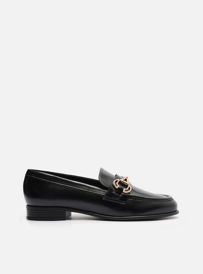 Mocassim Preto Couro Bridão Metálico Retrô