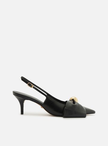 Scarpin Preto Couro Slingback Laço Metal