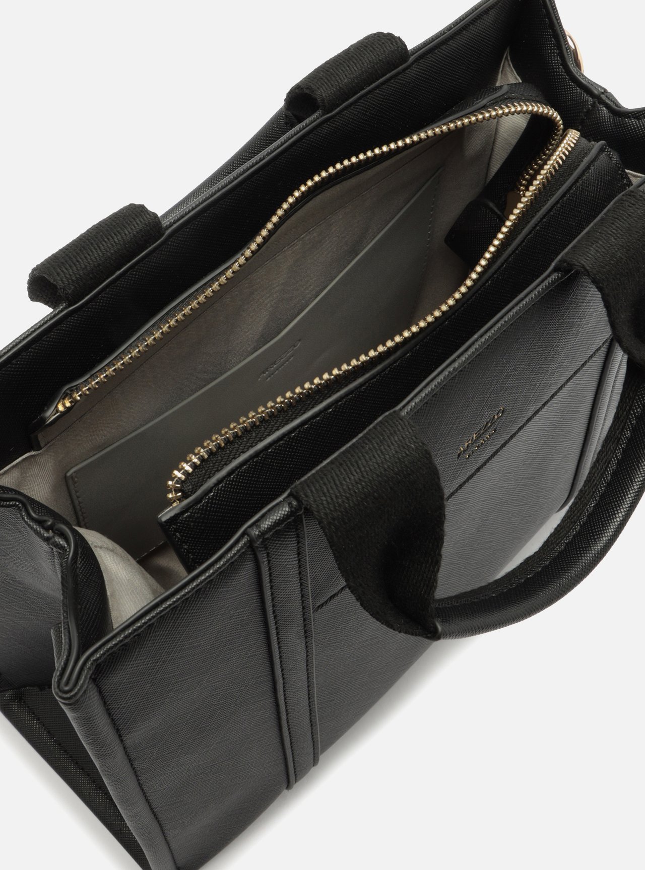 Bolsa Tote Preta Média Bolso Frontal — foto 4