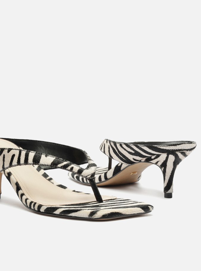 Tamanco Animal Print Salto Médio Thong
