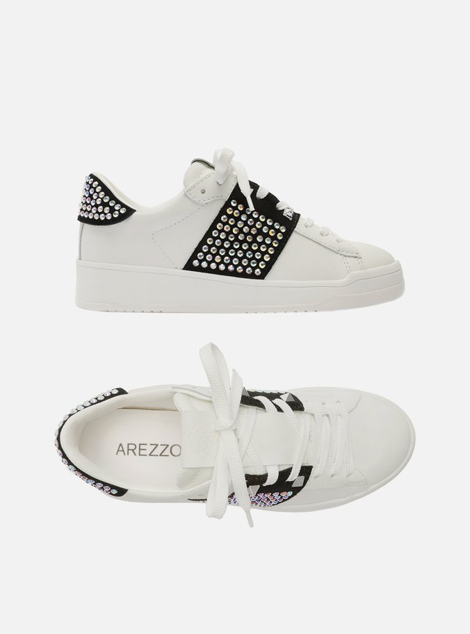 Tênis Branco Couro Detalhe Lateral Preto
