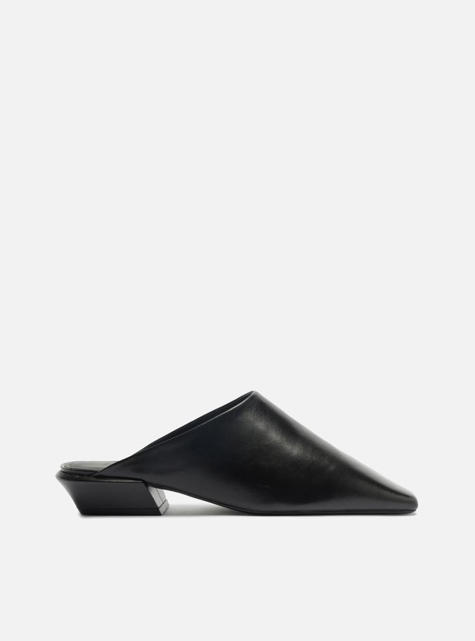 Mule Fechado Preto Couro Bico Quadrado