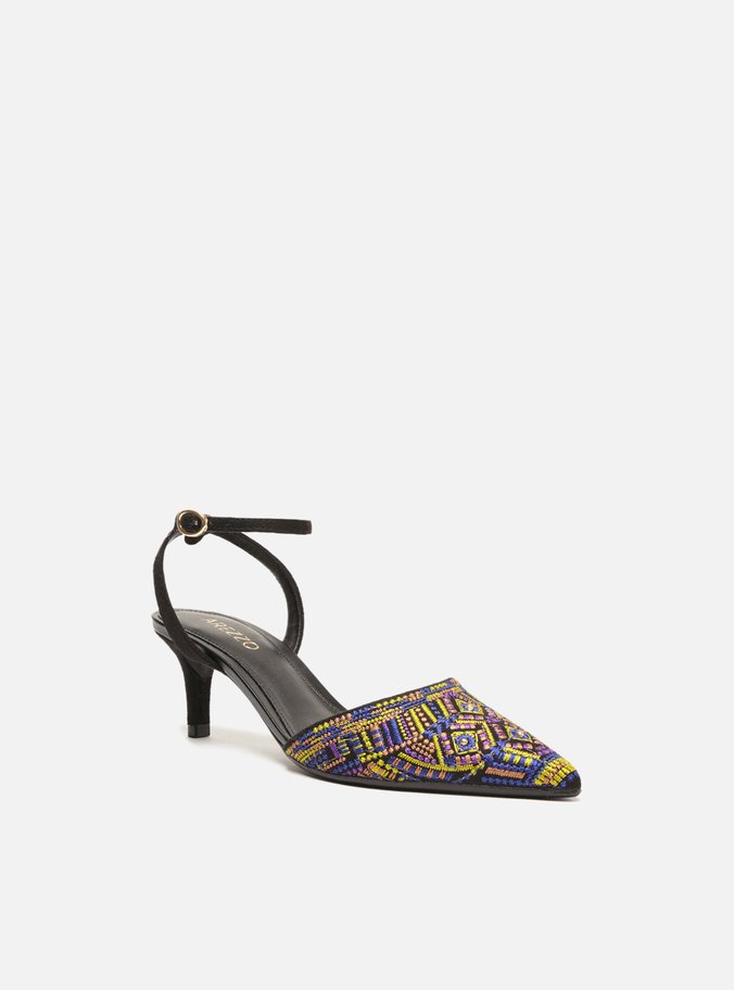 Scarpin Bordado Preto Bico Fino