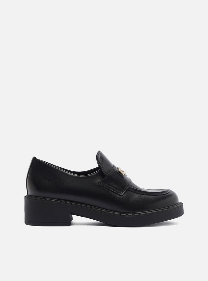 Mocassim Preto Couro Salto Bloco Metal