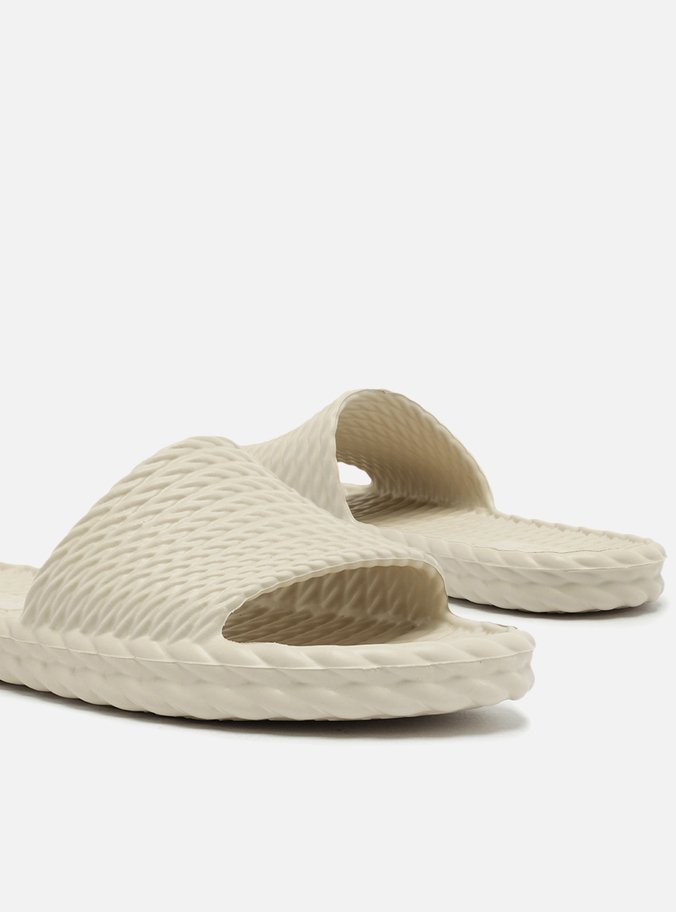 Chinelo Slide Off-White Marrocos Brizza