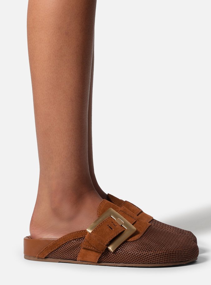 Mule Clog Marrom Tela Fivela