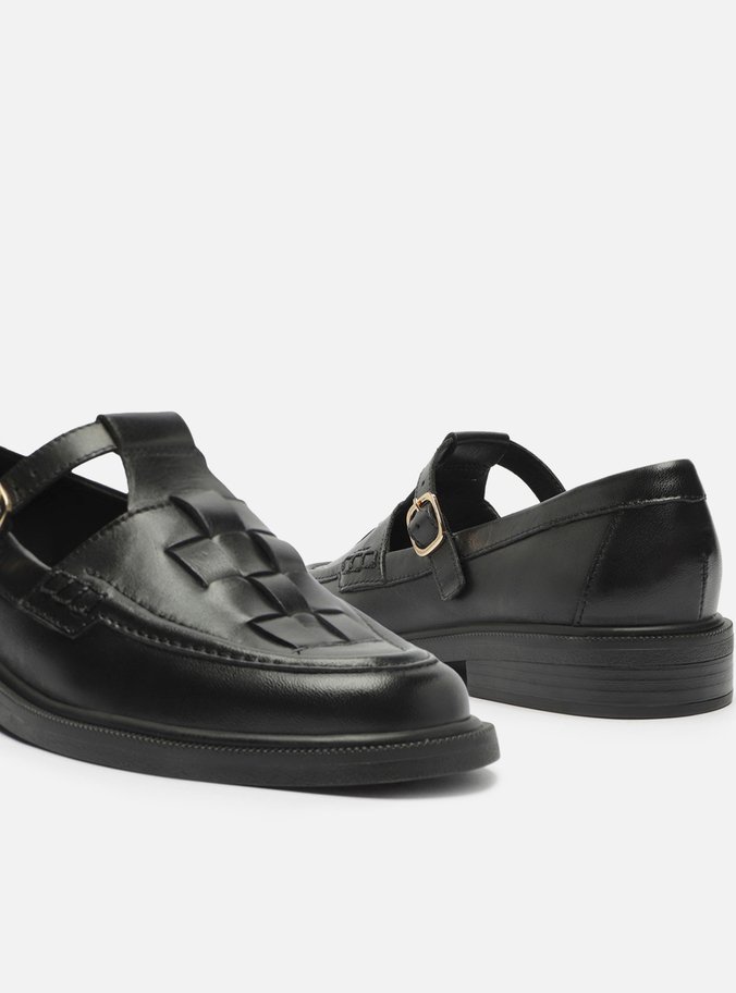 Mocassim Preto Tiras