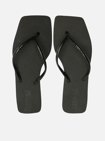 Chinelo de Dedo Preto Flat Brizza
