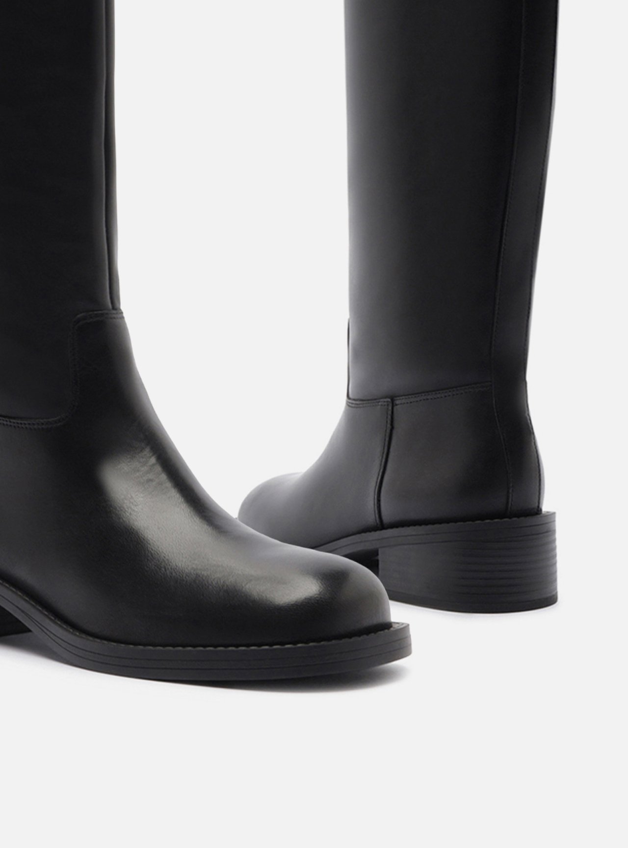 Bota Preta Couro Cano Longo Salto Bloco — foto 4