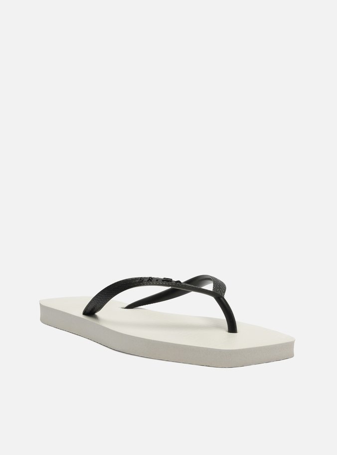 Chinelo de Dedo Multineutro Square Tiras Pretas