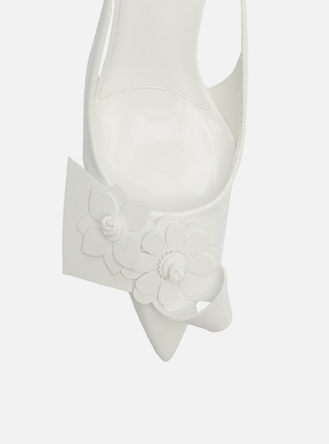 Scarpin Branco Bico Fino Slingback Flores