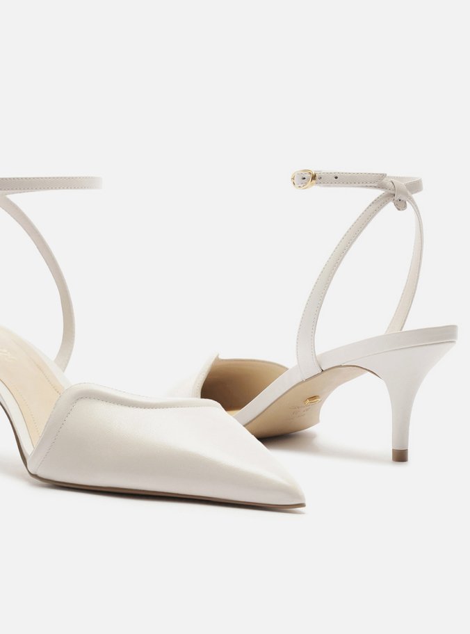 Scarpin Branco Couro Salto Kitten Recorte Curvo