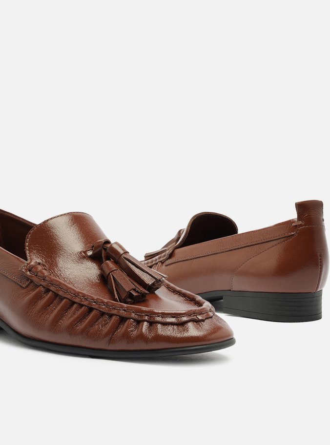 Mocassim Marrom Couro Bico Redondo Barbicacho