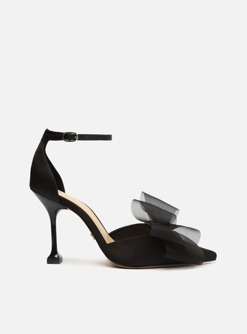 Scarpin Preto Cetim Salto Taça Bico Fino