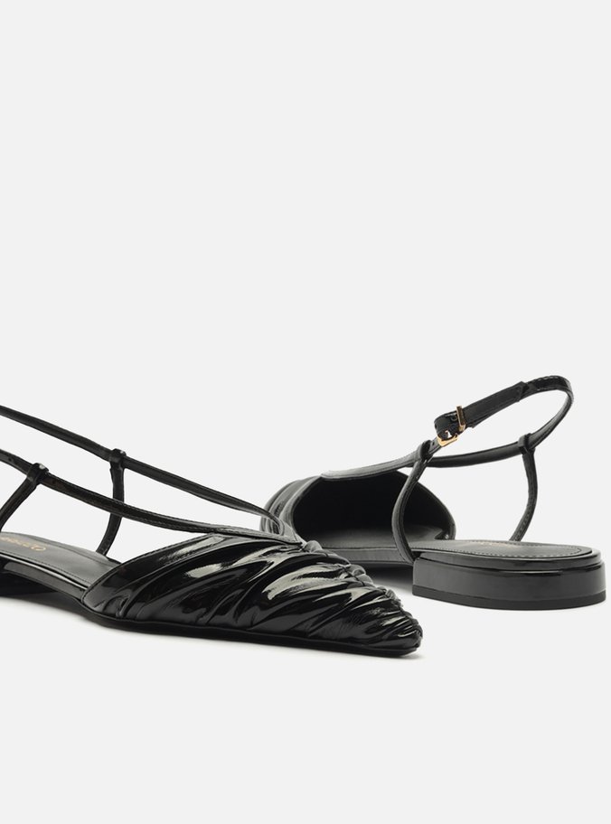 Sapatilha Preta Verniz Bico Fino Slingback