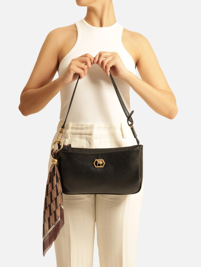 Bolsa Tiracolo Preta Couro Pequena Lenço