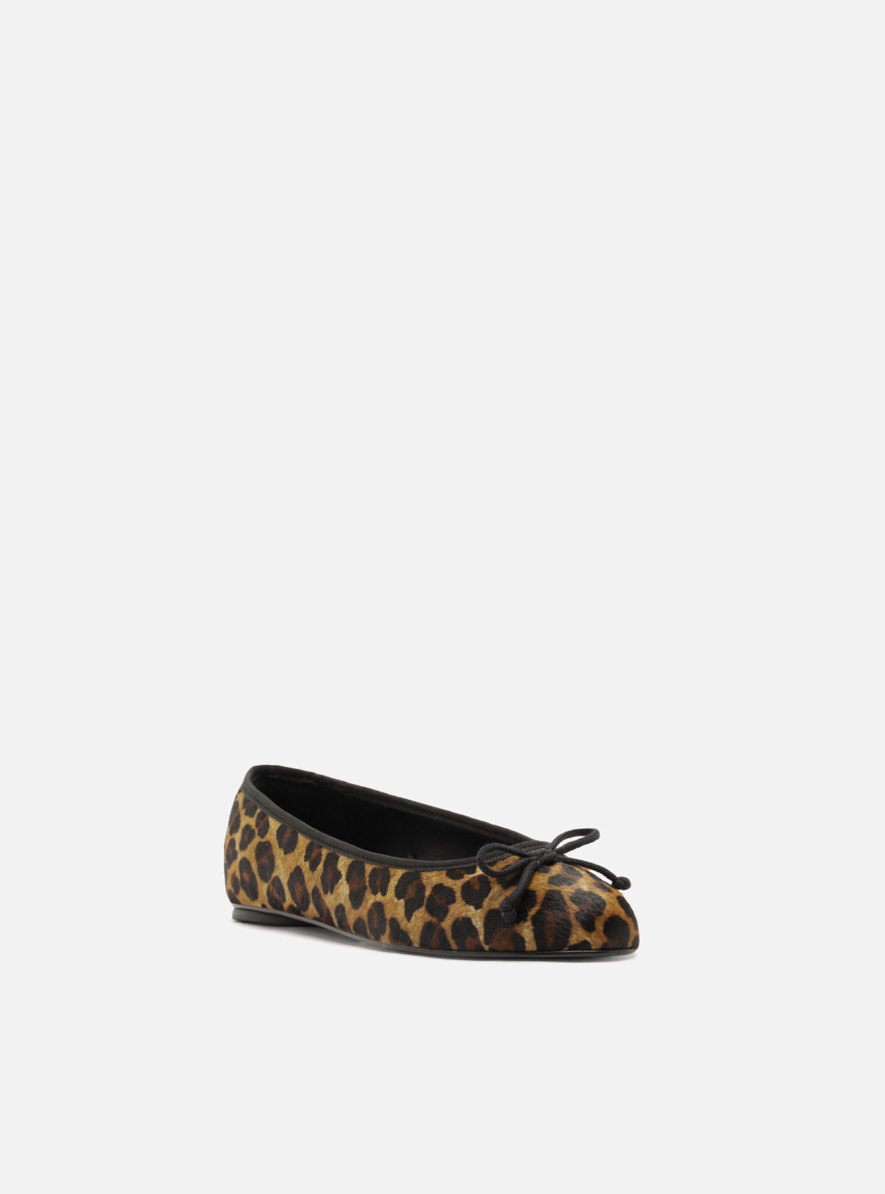 Sapatilha Animal Print Bico Redondo Lacinho — foto 2