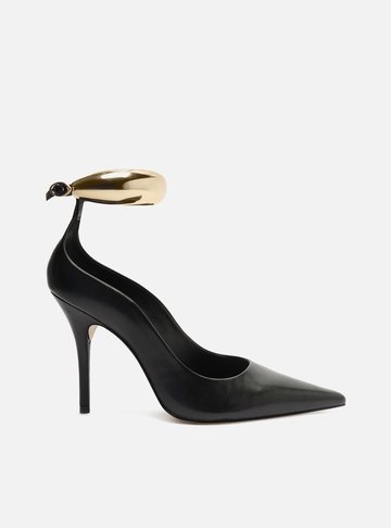Scarpin Preto Couro Salto Fino Tira Silvia Braz