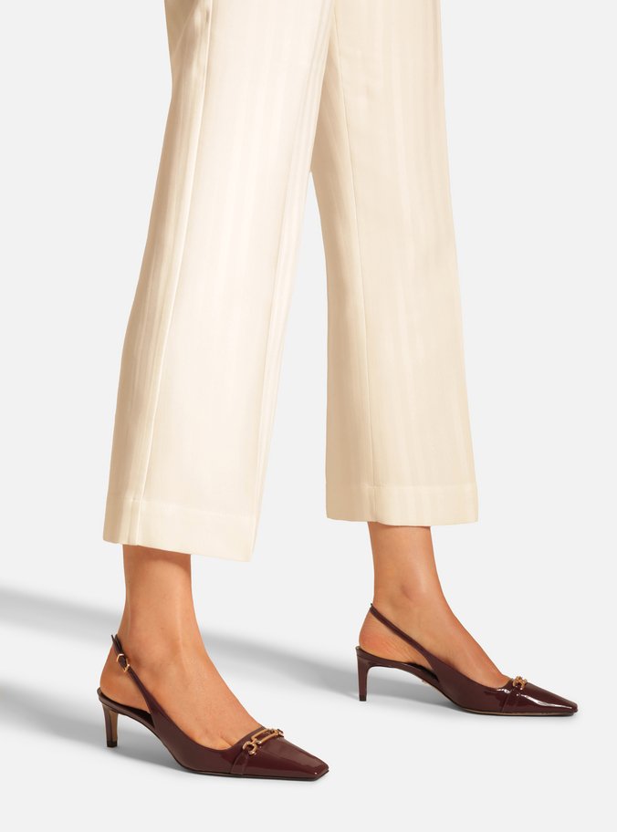 Scarpin Vinho Verniz Salto Baixo Slingback Metal