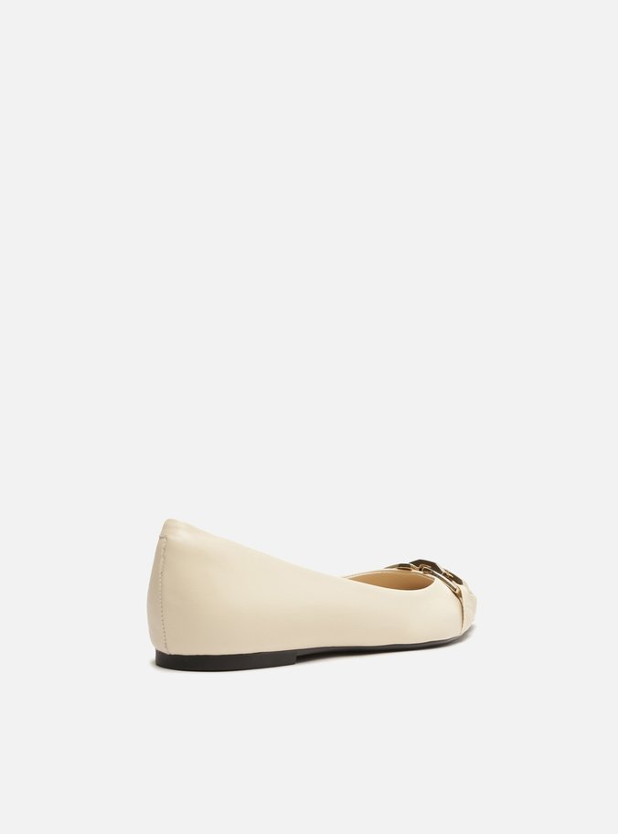 Sapatilha Off-White Couro Bico Fino Metal