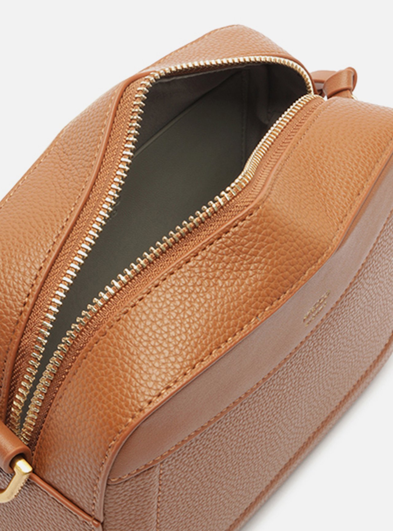 Bolsa Tiracolo Branca Pequena Granulada Metais — foto 4