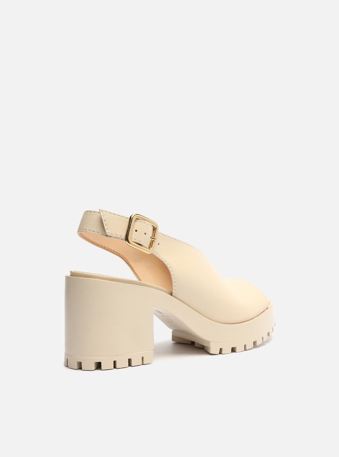Sandália Off-White Couro Bloco Tratorada Fechada