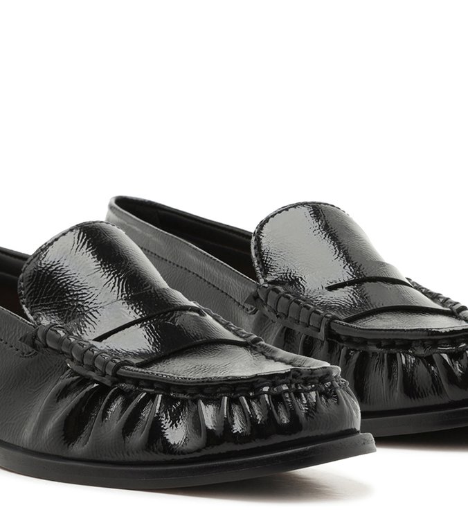 Mocassim Snake Bico Redondo Tira Preto