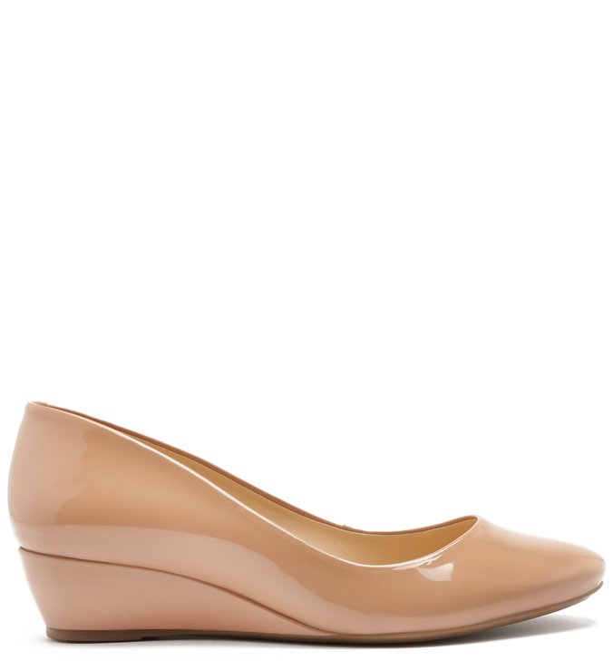 Scarpin Verniz Anabela Baixo Soft Avelã
