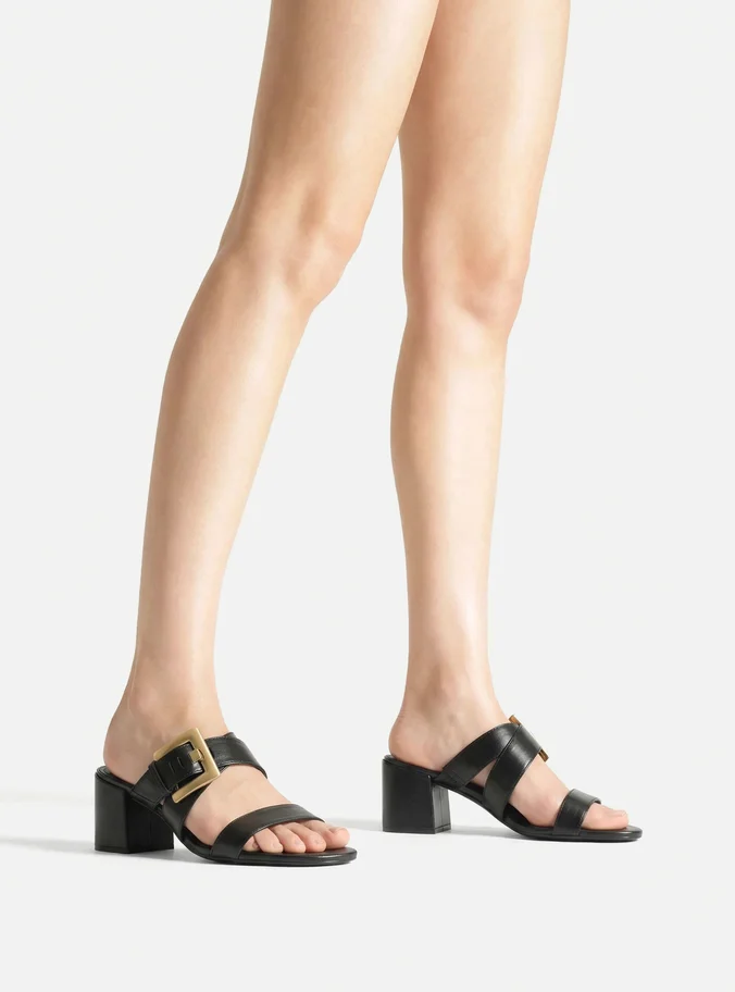 Tamanco Preto Couro Salto Bloco Fivela