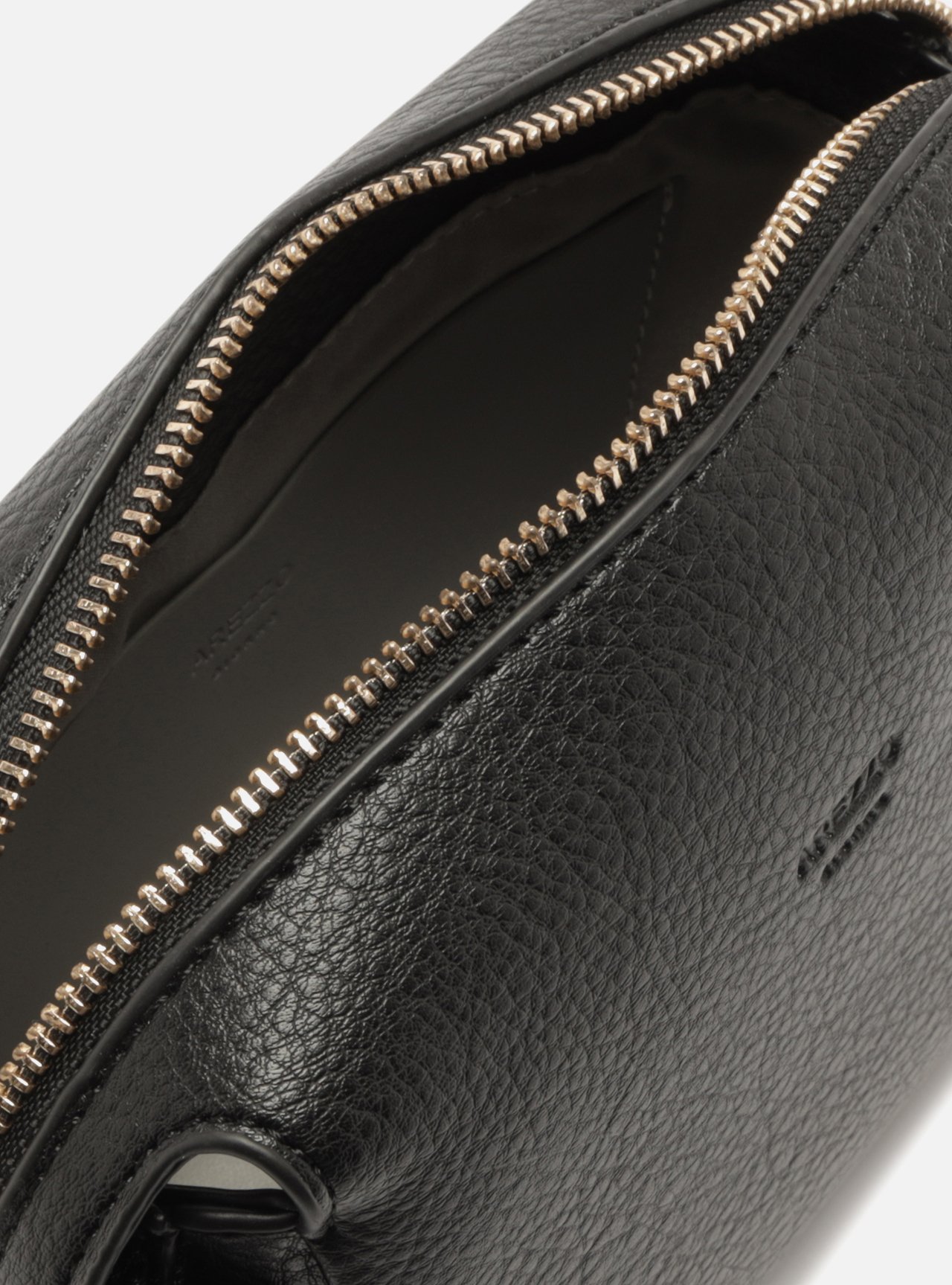 Bolsa Tiracolo Preta Minimal — foto 4