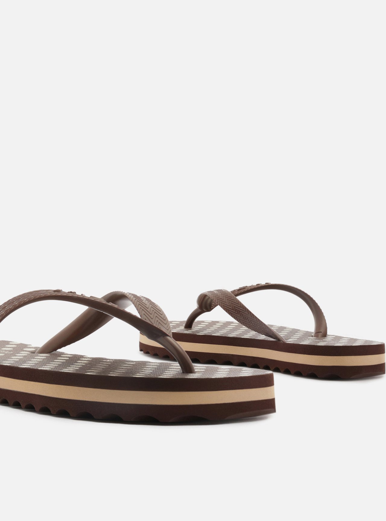 Chinelo de Dedo Marrom Poá Flatform Brizza — foto 4
