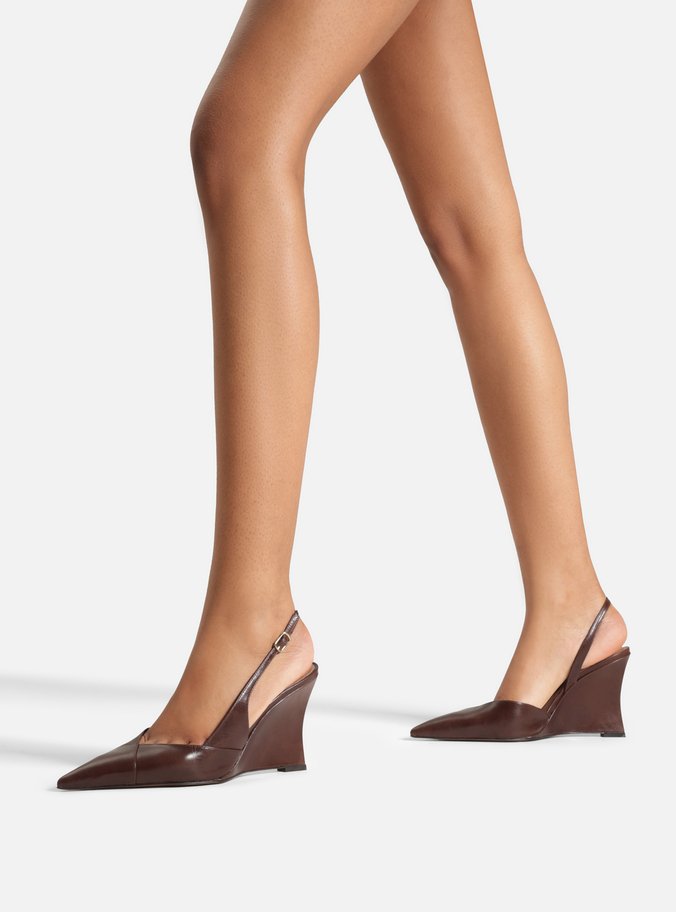 Scarpin Marrom Couro Salto Alto Bico Fino