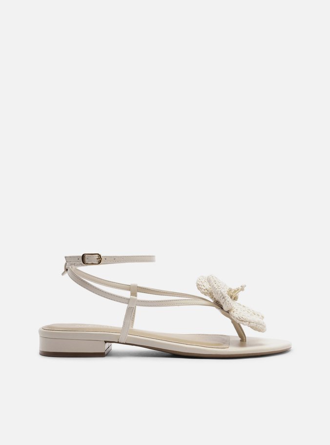 Sandália Rasteira Off-White Flor Crochê