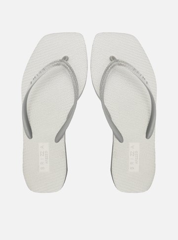 Chinelo de Dedo Prateado Square Brizza