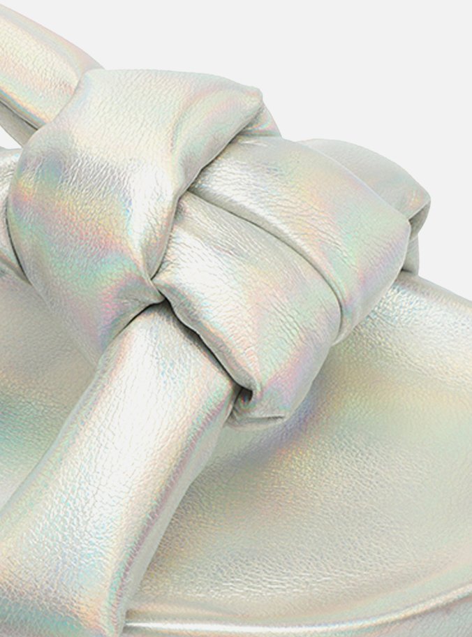 Papete Prateada Rasteira Tiras Pillow