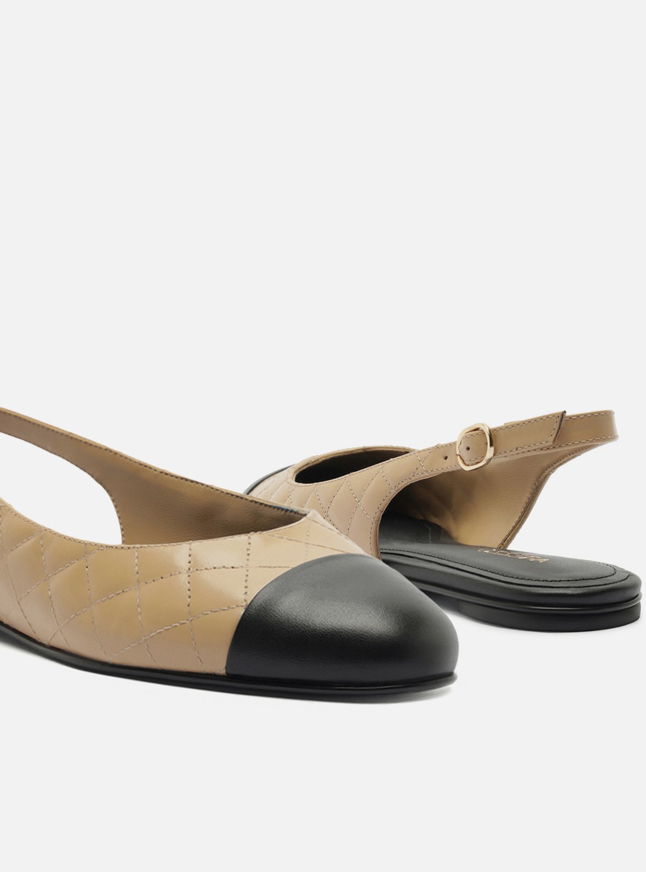 Sapatilha Marrom Couro Bico Redondo Matelassê Slingback — foto 4