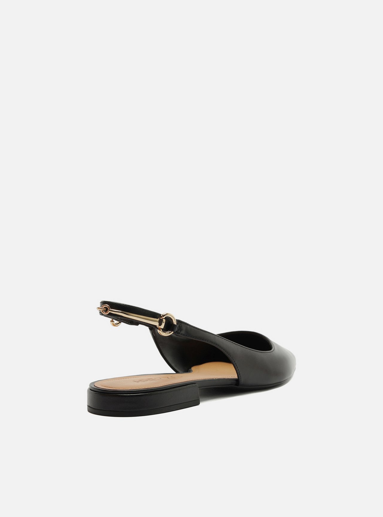 Sapatilha Preta Couro Bico Fino Slingback Metais — foto 3