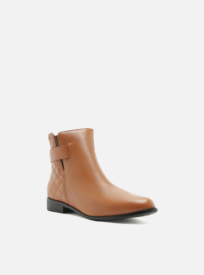 Bota Marrom Cano Curto