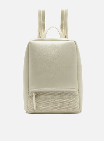 Mochila Branca Grande Bolso Frontal Palha