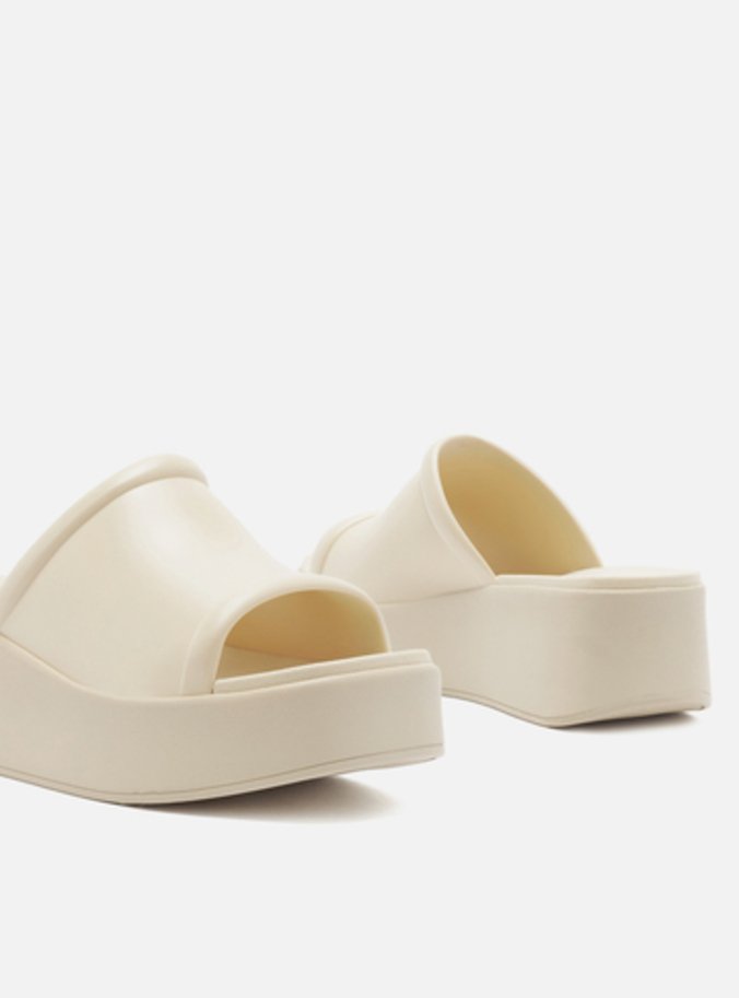 Tamanco Plataforma Off-White Brizza