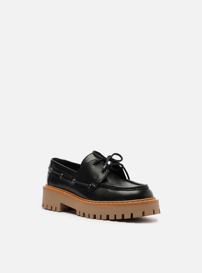 Mocassim Preto Couro Tratorado Amarração