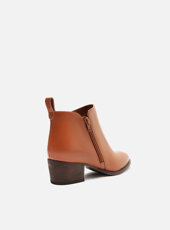 Bota Caramelo Couro Cano Curto Salto Baixo