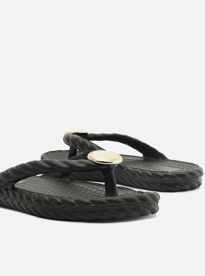 Chinelo de Dedo Preto Marrocos Metal
