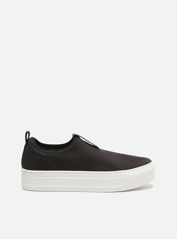 Tênis Flatform Preto Slip On
